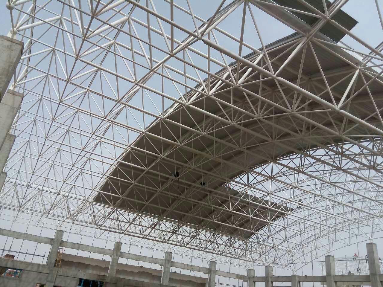 吐鲁番一汽网架